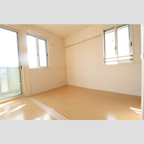 クオリタ・リリ305号室 洋室