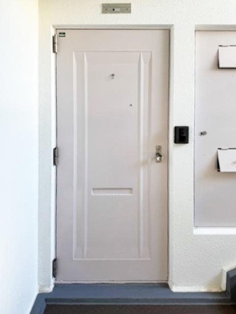 コンドミニアム座間3号棟 玄関！