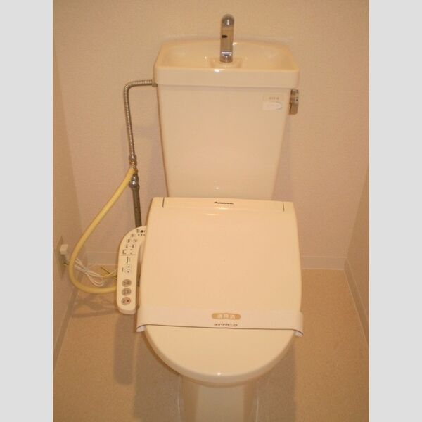 湘南藤沢ユーマンション106号室 温水洗浄暖房便座