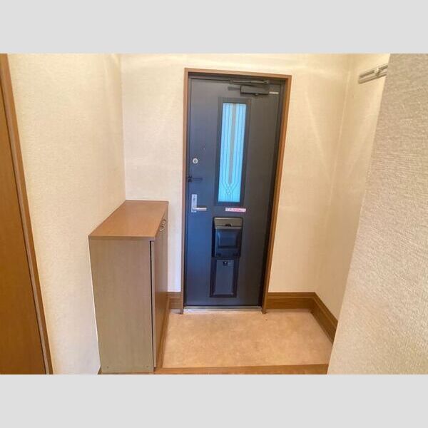 ラ・フェリア101号室 玄関