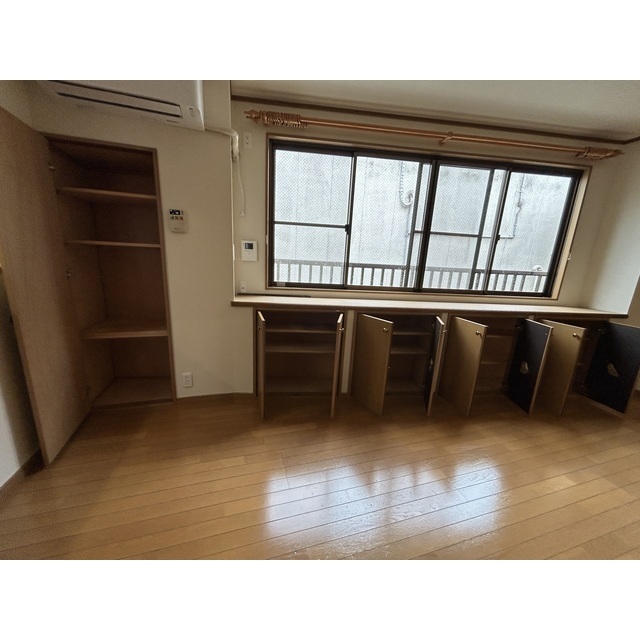 301号室