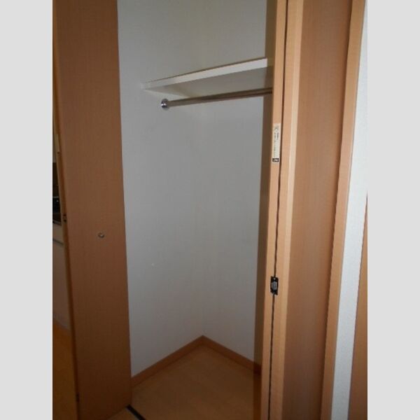 Magnolia cout[マグノリアコート]102号室 クローゼット