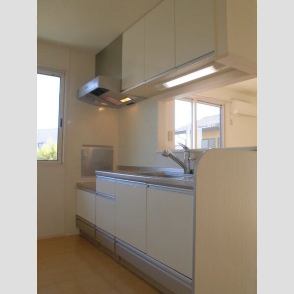 MODAN COURT 和 対面キッチン