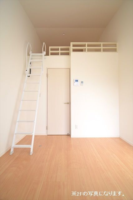 Ｌｏｕｐ　ｄｅ　ｍｅｒ　相模大野 リビング