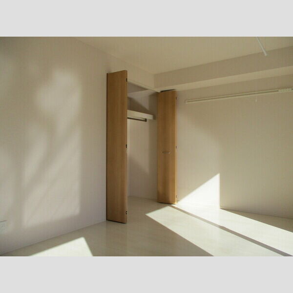 gloire(グロワール)(due・trois)　due(ドゥ)102号室 due102(洋室)