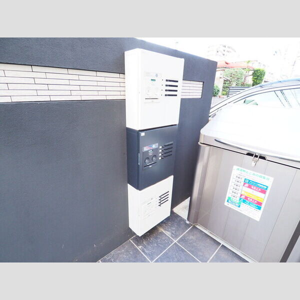 ノワール・エ・ブラン206号室 宅配ボックス