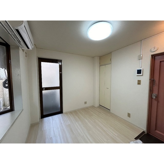 シェソワ赤山 リビング