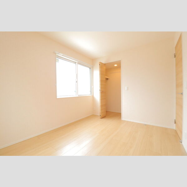 ゼルコバ　Ⅱ 洋室