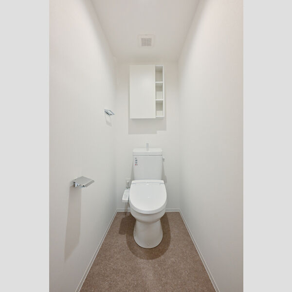 ロイジェント西新井0606号室 トイレ