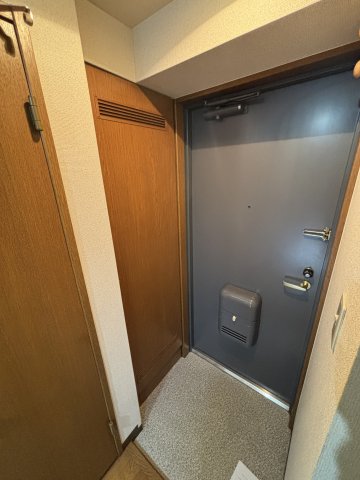 スクエア田邊0105号室 玄関
