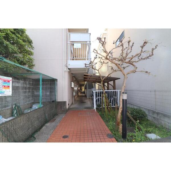 エステートピア山崎A エントランス