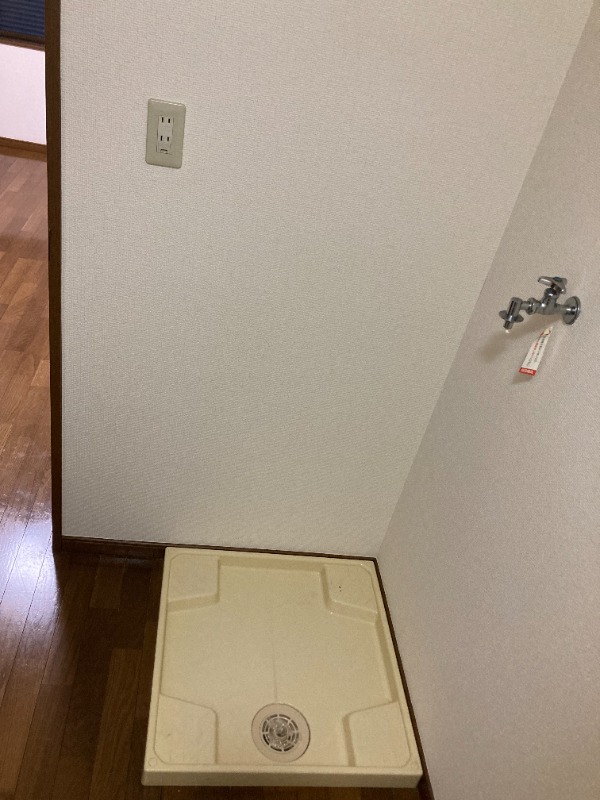 シャインヒル1階 ※別部屋写真参照