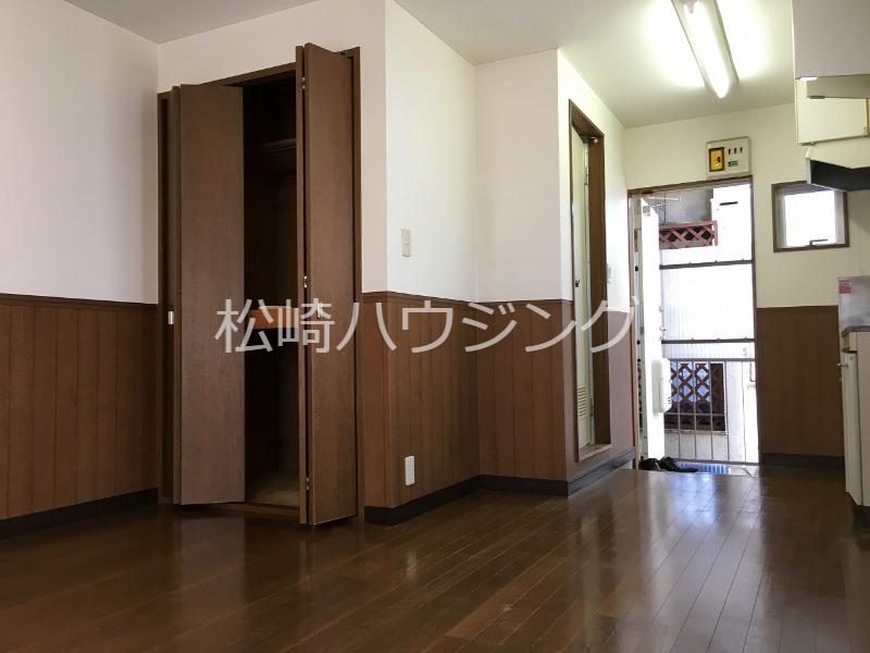 フラットかちどき 内観