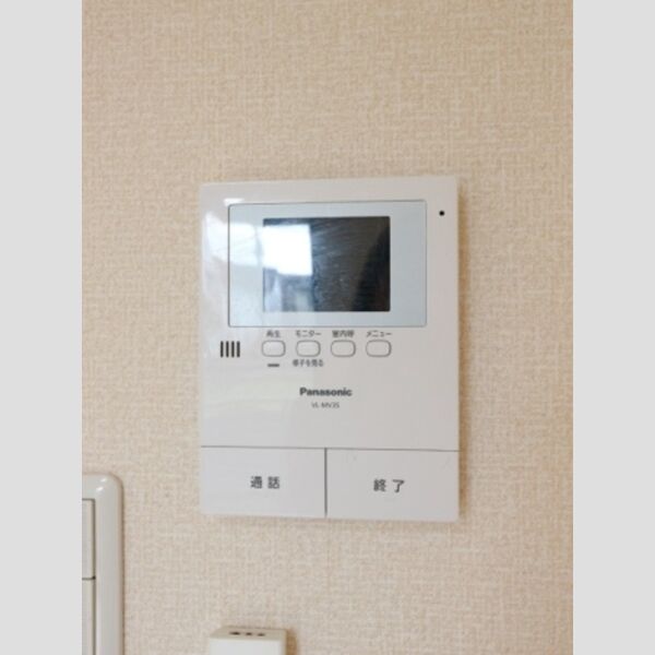 ローズ・ウッド105号室 モニター付インターホン