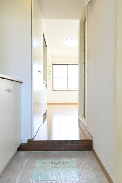 アムロゼッタ西荻窪 玄関