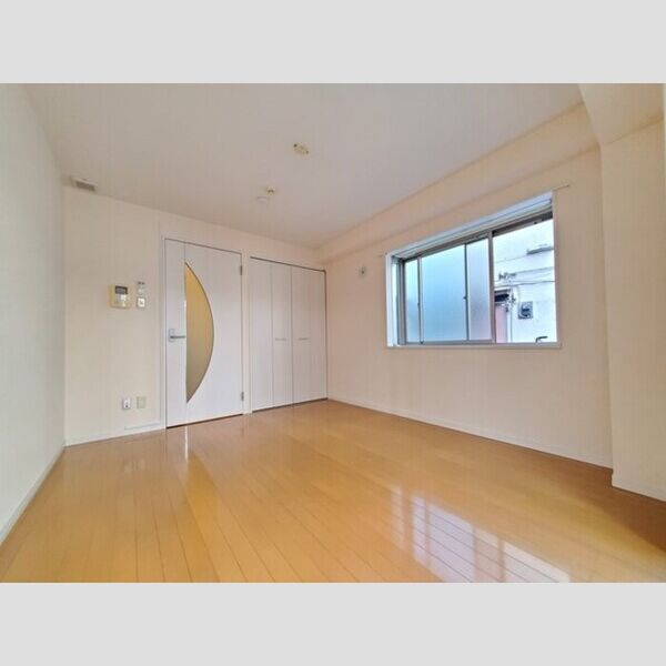グランヤース・アリヤマ103号室 洋室