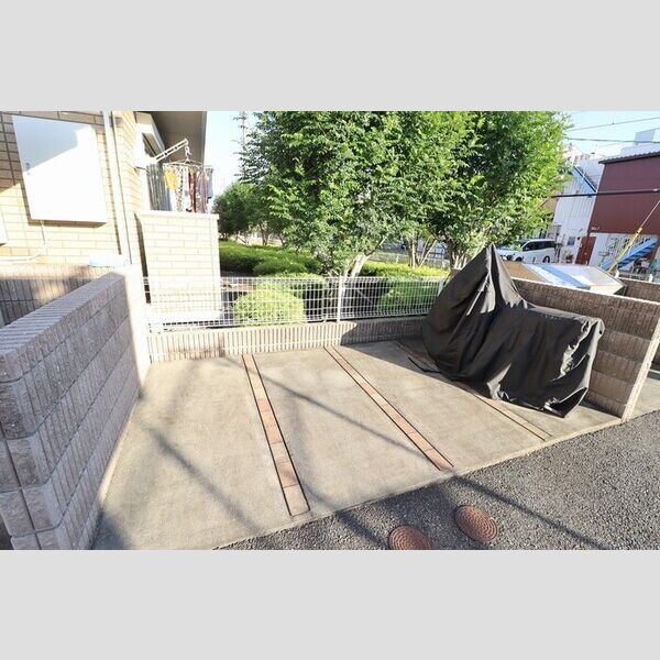 パナックスⅡ バイク置き場