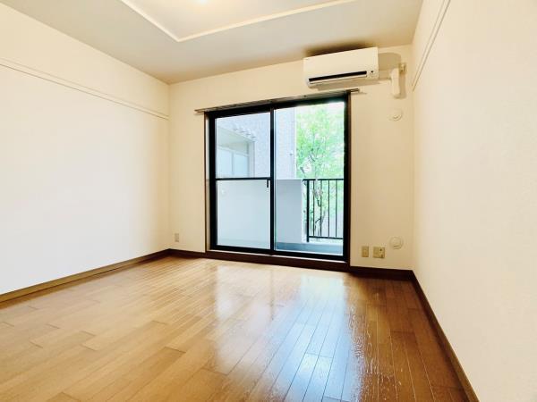 メゾンベール南麻布 リビング