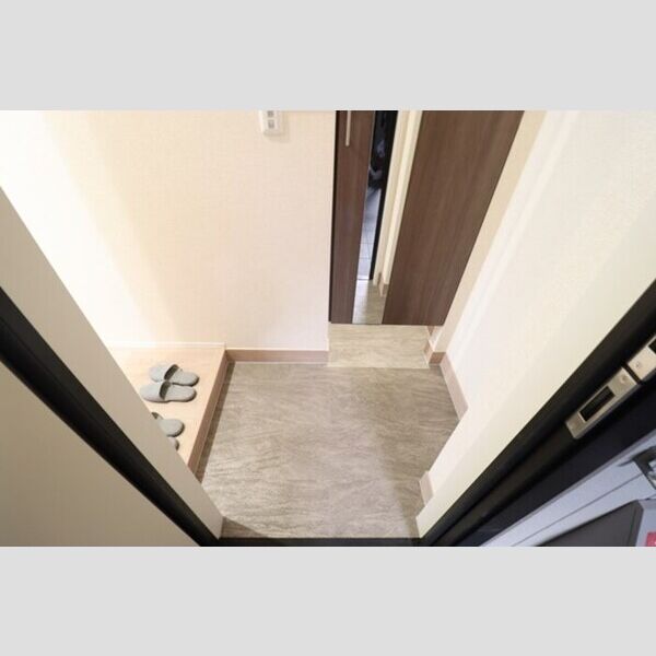 STELLA新松戸 玄関