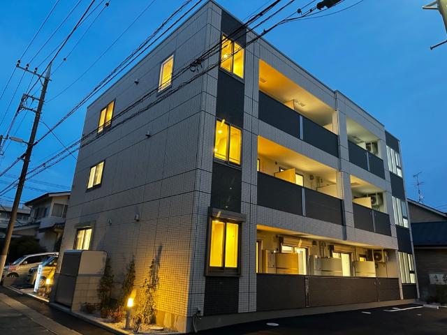 喜多園 外観写真（夜）