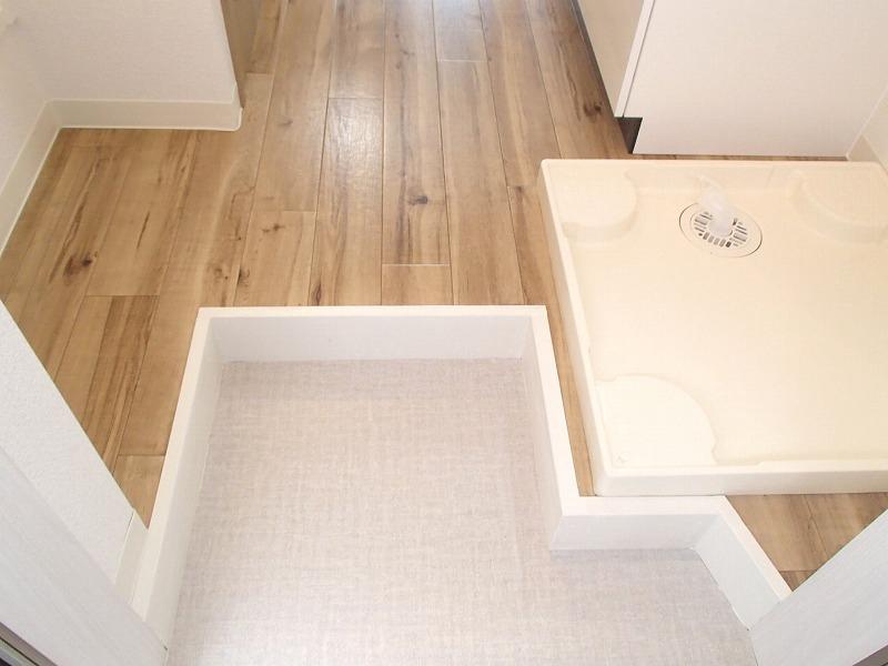 ジュエル梅島 玄関