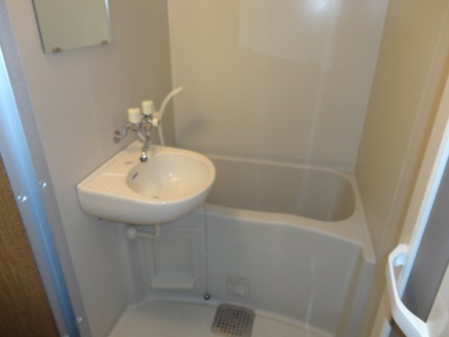 フォルテ・フェルマータ バス