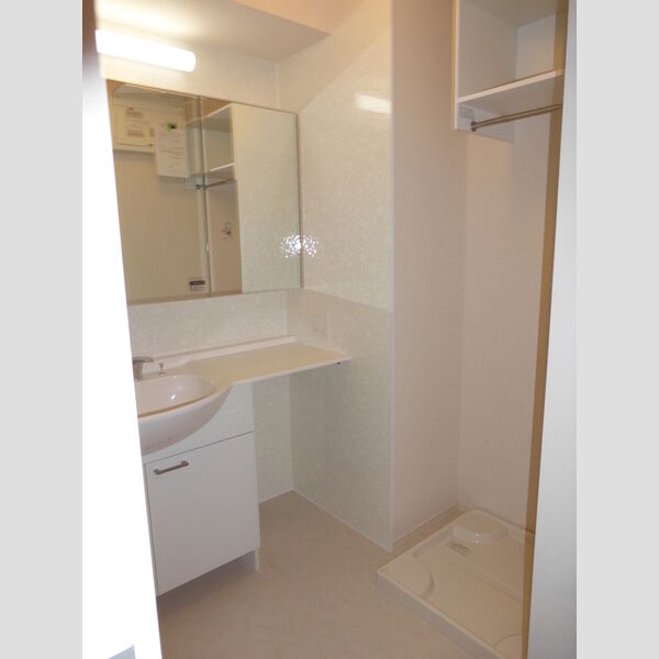 コリーヌオッツ 洗面室