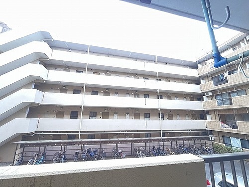 ＭＡＣ武蔵砂川コート2階 バルコニーからの眺望　※内装前／2026年03月撮影