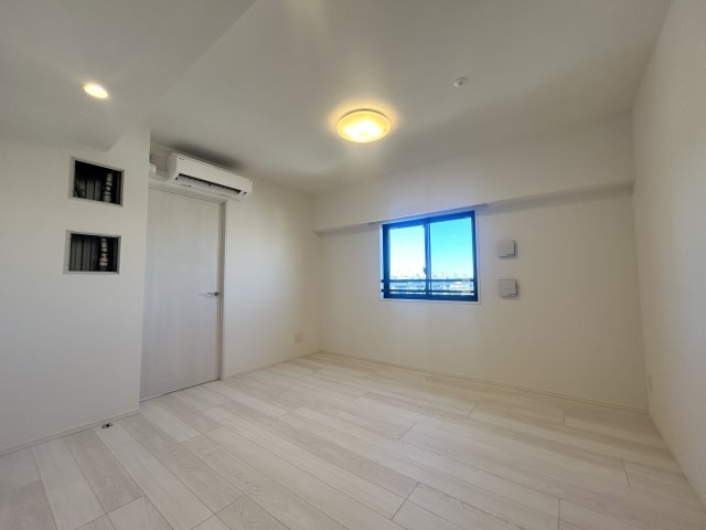 GRANPASEO東十条904号室 リビング