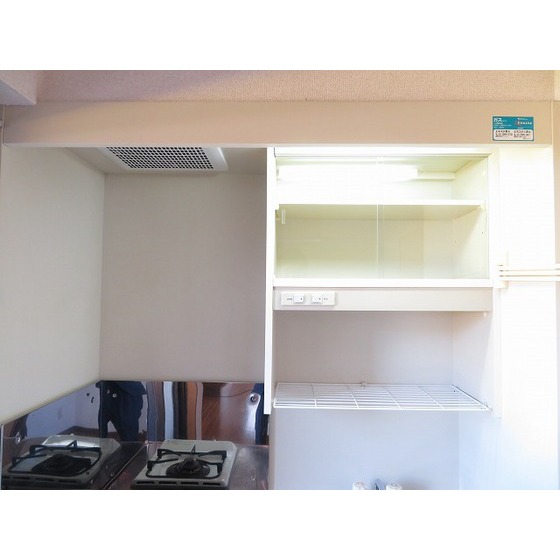 フローラ富士見台 キッチン上収納