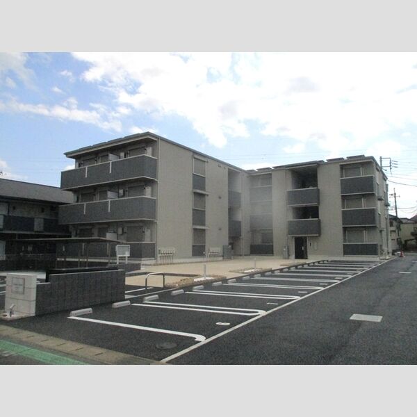 オーガスタハイツの外観画像