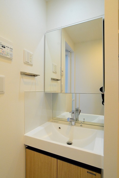 ステージグランデ新御徒町アジールコート ※カラータイプ異なります。