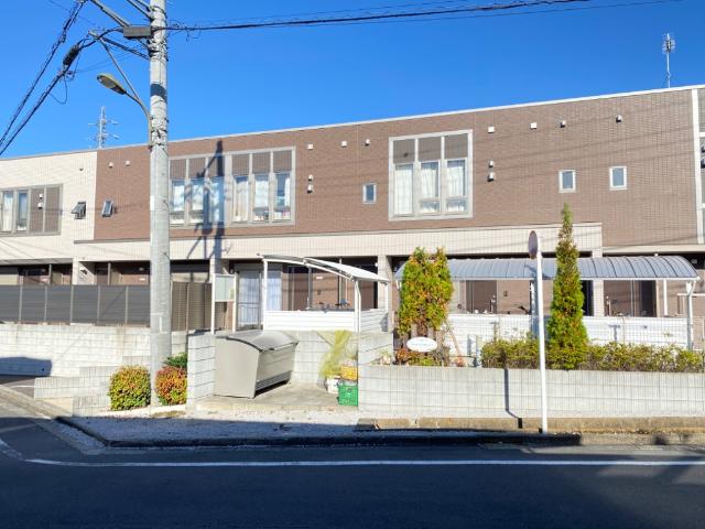 オーク　テラス 外観写真（昼）