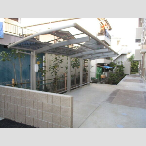 セレーノTー1 駐輪場