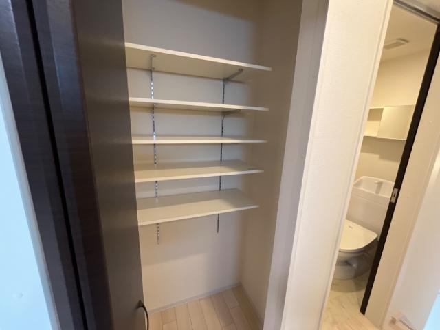 フロレゾン柏～Floraison Kashiwa～202号室 可動棚