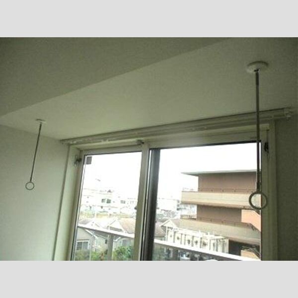 1007-KURA1号棟203号室 室内物干し