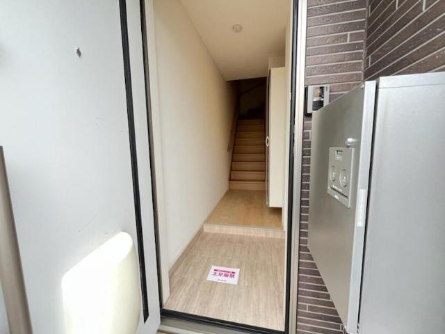 クー・プレゾン 玄関