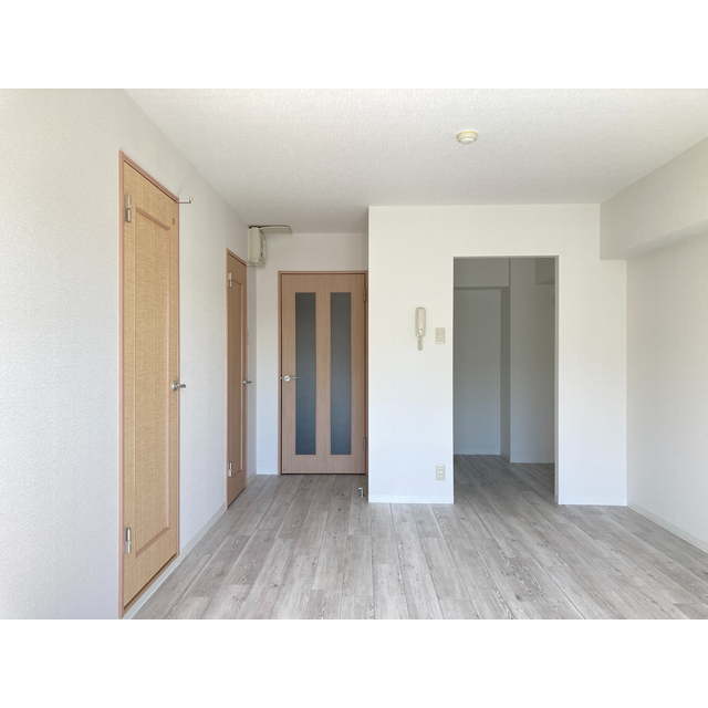 オセアン　ブルー101号室 洋室