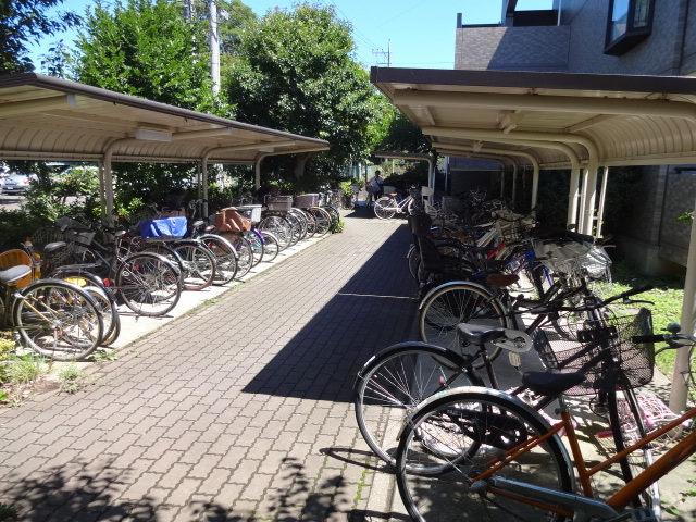 第３緑光コーポラス0108号室 屋根付き駐輪場