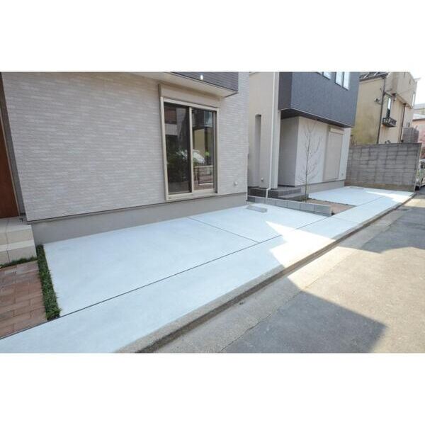 Avenir壽　A棟 駐車場