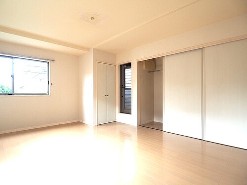 新宿区左門町戸建 リビング