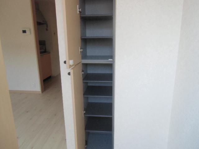 プレジール日進 収納