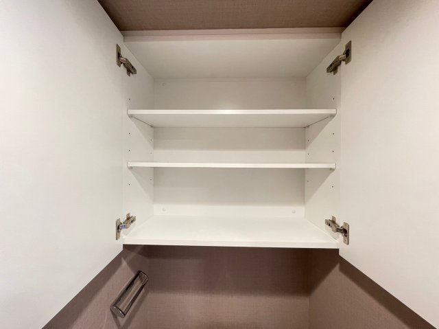 グラントゥルース本郷202号室 収納