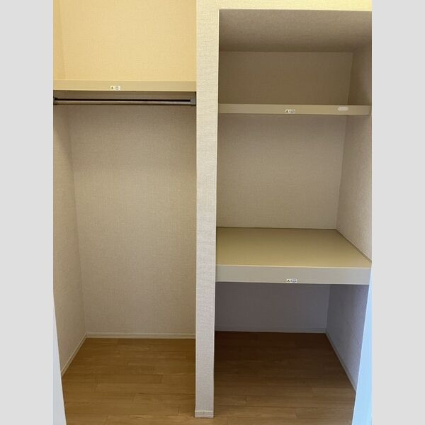 ライスフィールド　ハピネス　B102号室 ウォークインクローゼット