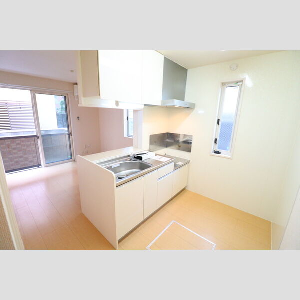 アヴェニール新川崎103号室 キッチン