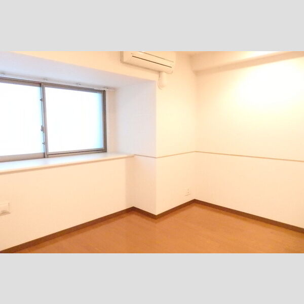 ロイヤルパークスシーサー0405号室 洋室1