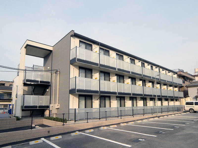 レオパレスフリーダムベッセルⅣの外観画像