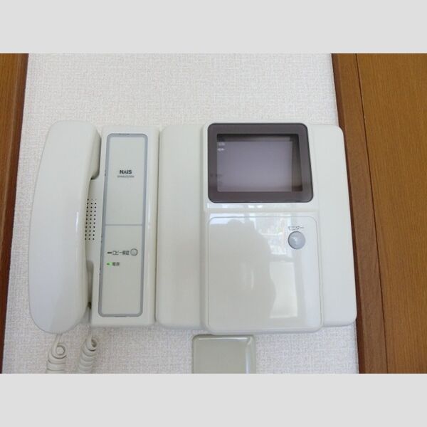 学遊館109号室 TVモニターホン