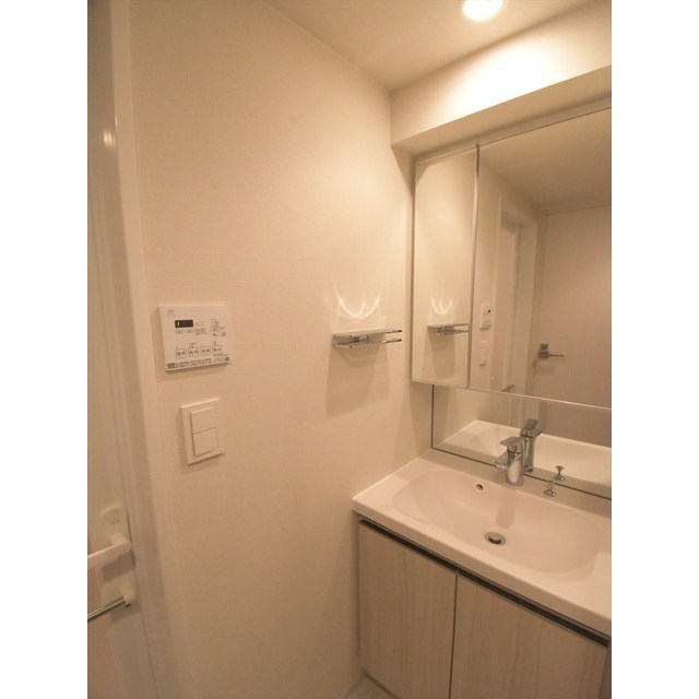 ラクレイス横濱関内1112号室 内観