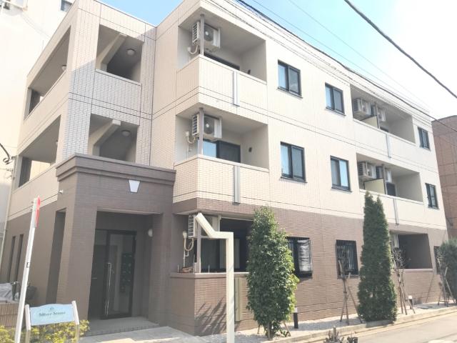 シルバストン 外観写真（昼）